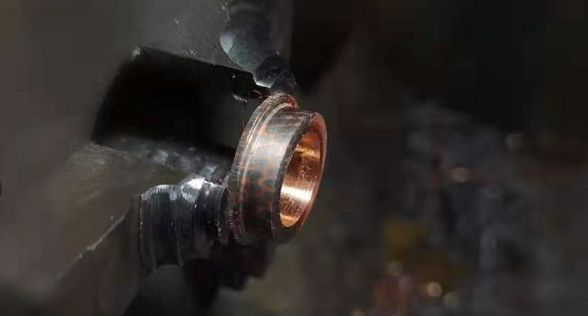 China Super EDC-a high-end toy in the hands of the top player manufacturer