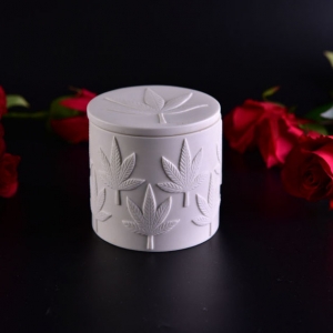 Jarra de vela de cerâmica branca com logotipo em relevo personalizado com tampa
