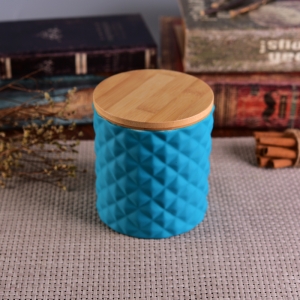 Stoples lilin keramik matt dengan tutup kayu