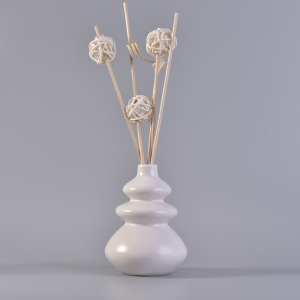 Reed diffuser bottle semi porcelain decoration wholesale candle holder