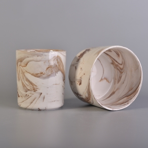 borcane din lumânări ceramice cu efect de marmură
