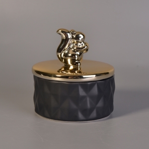 Матовий чорний керамічний посуд для свічок діамантовим тисненням з глянцевою золотою кришкою