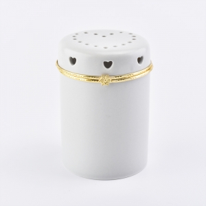 Tarros redondos de cerámica blanca para velas con tapa en forma de corazón para velas de soja