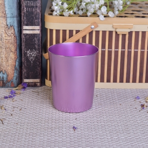 Potes de velas de metal em forma de V violeta leve para decoração de casa por atacado