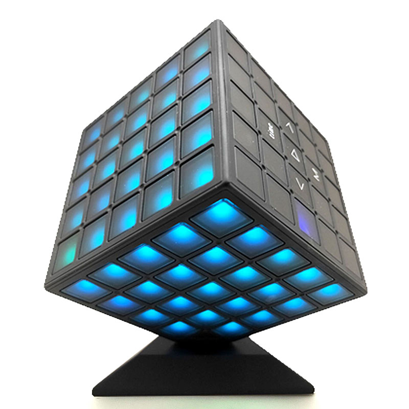 Cube LED Speaker with 360 degree full lights