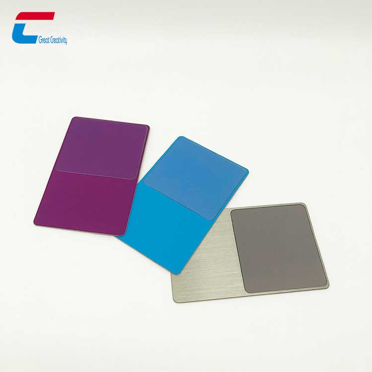 다채로운 NFC 금속 카드 사용자 정의 로고 NTAG213 금속 카드 도매업