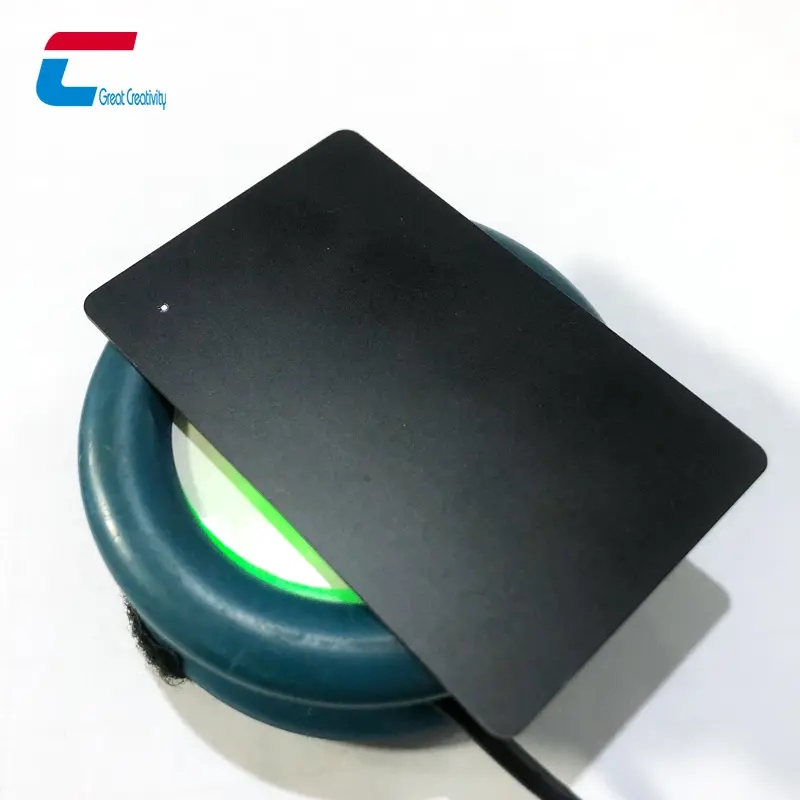 Impression personnalisée de cartes LED NFC intelligentes en PVC Fabricant de cartes de visite NFC LED
