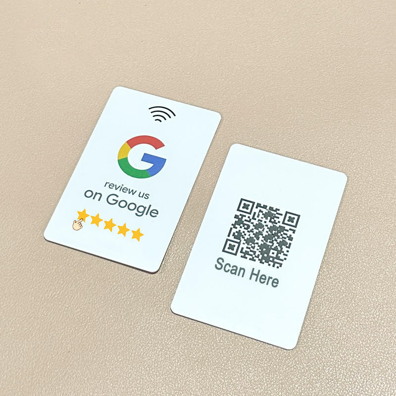 Biglietto da visita in plastica per social media con chip NFC personalizzato per la recensione di Google