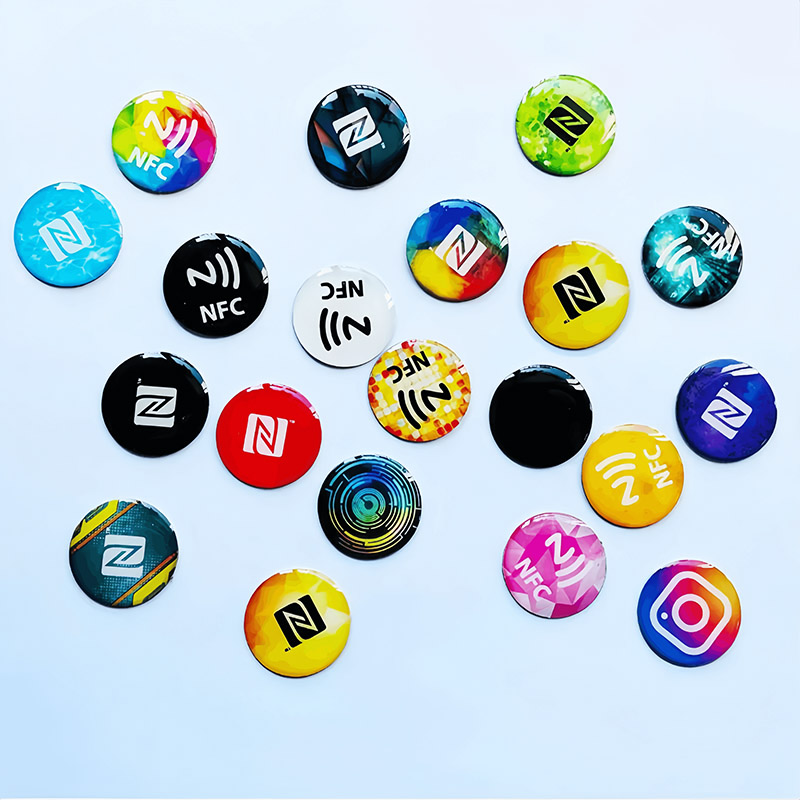 30mm Epoxy Waterproof NFC Coin Tag Social Media NFC Tap Card Round Anti Metal Mobile Phone Sticker