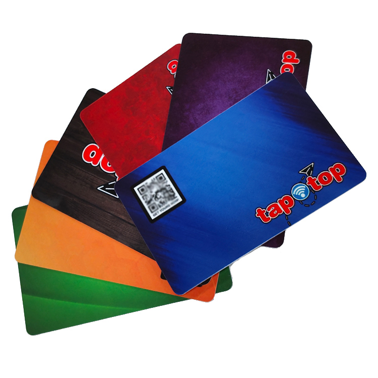 Prix ​​d'usine en gros en gros personnalisé CAR80 PVC CARTES IMPRISTANT PLASTIQUE CUSTO 213 215 216 CHIP 13.56 MHz Couleur PVC Card RFID