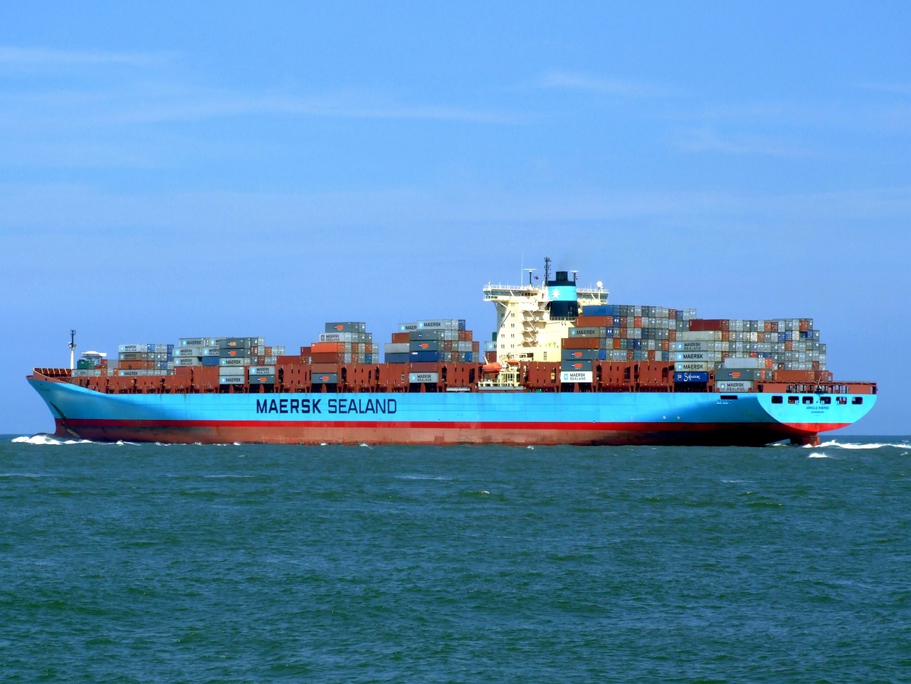 Supply at demand imbalance sa shipping market, plano ni Maersk na tanggalin ang 10,000 katao