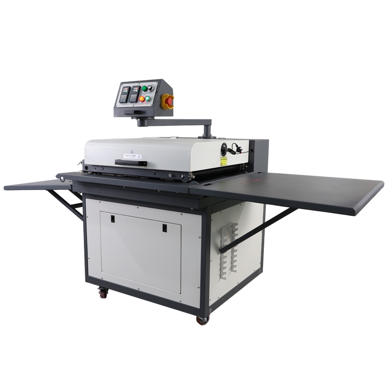 Machine de presse de fusion de tissus multifonctions pour l'industrie du vêtement - OTO-24