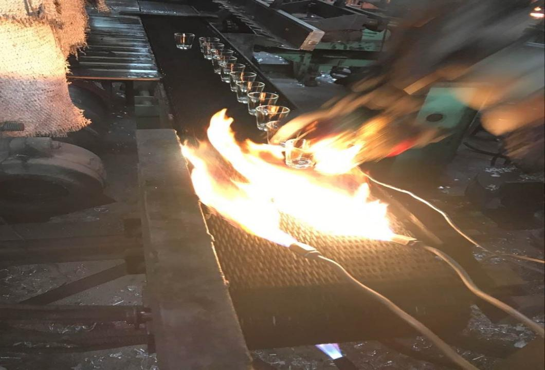 How to improve the annealing process of glass candle holders How to improve the annealing process of glass candle holders
