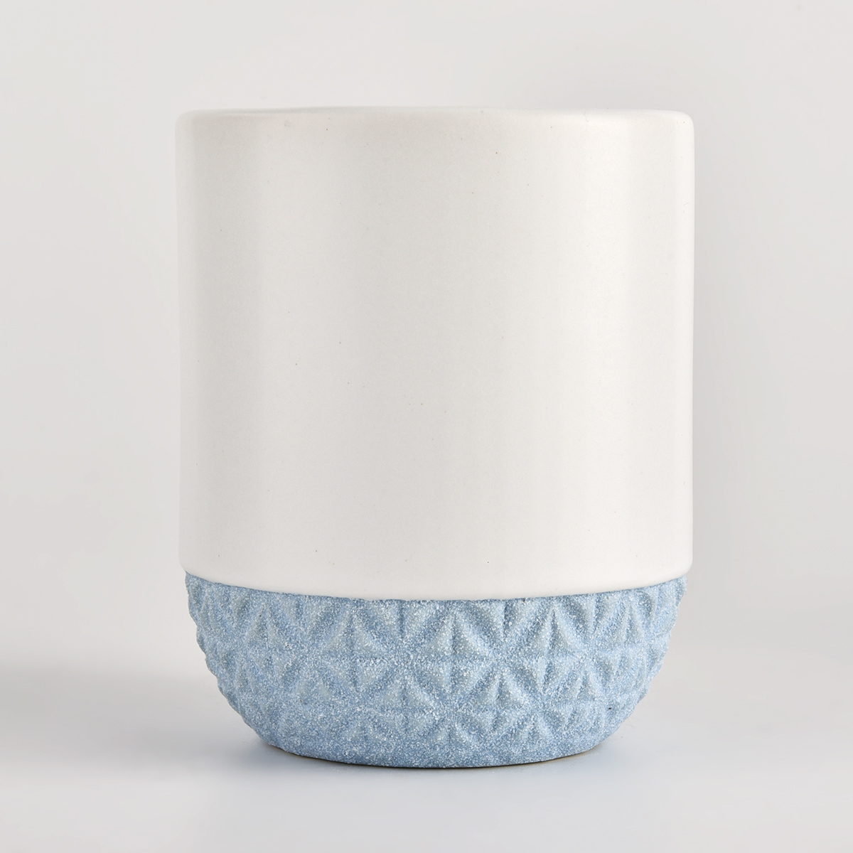 Wholesale Custom Colored Bottom Ceramic Candle Vessels
