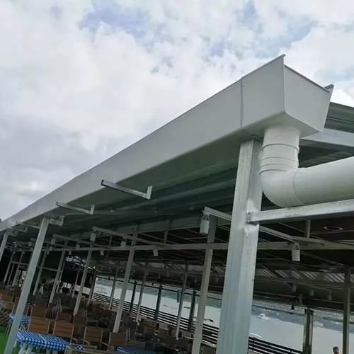 Fournisseurs en gros d'usine de gouttière de toit en PVC de pluie Chine