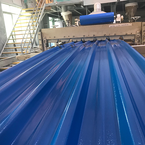 Feuilles de toiture en plastique ondulé trapézoïdal en PVC en gros usine Chine