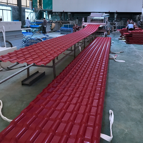 Hojas de tejas de resina sintética UPVC de plástico impermeable corrugado de PVC al por mayor para proveedores de techos de China