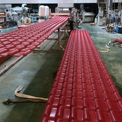 Teja de techo de PVC de plástico ASA personalizada a la venta