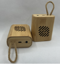 Mini alto-falante de bambu