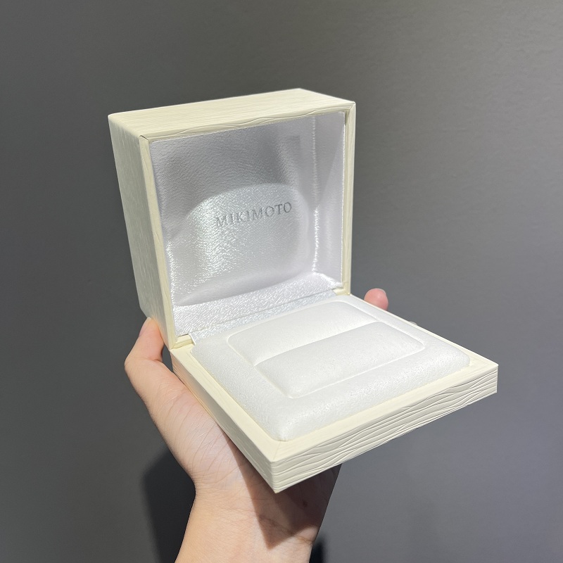 caja de anillo de plástico estilo mikimoto caja de joyería de perlas caja de embalaje de regalo