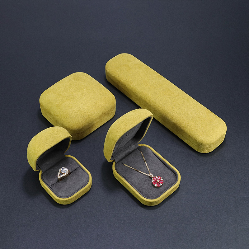 design de mode couleur jaune plus vif matériau en daim personnalisé ensemble de bijoux emballage boîte en plastique nouveau style de lancement