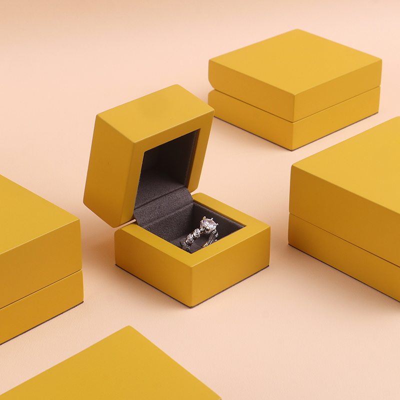 high end matt lacquer painting wooden box ring box jewelry packaging box