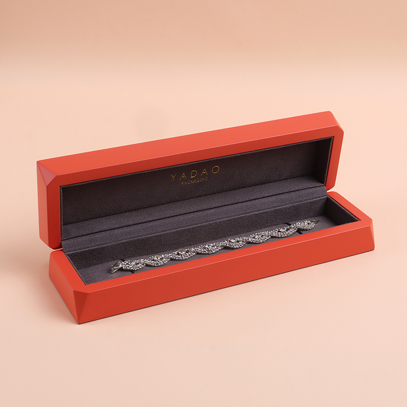 unique design matt lacquer painting wooden box jewelry packaging box long bracelet box