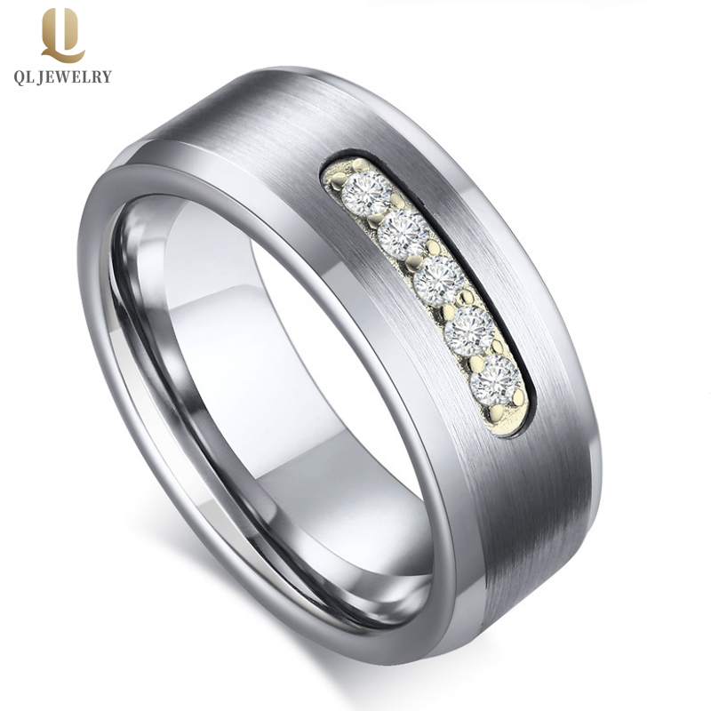 Hotsale 8mm Échecs plats et biseautés Satin Bandes de mariage en tungstène en satin avec 5 pierres de CZ blancs Fournisseur de Chine