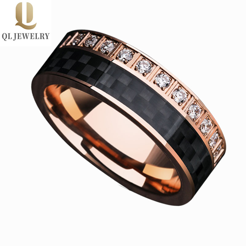 Anello in carburo di tungsteno del tungsteno del tungsteno del tungsteno degli uomini più recenti con un cerchio di fibra di carbonio nero e pietre bianche cz su un lato