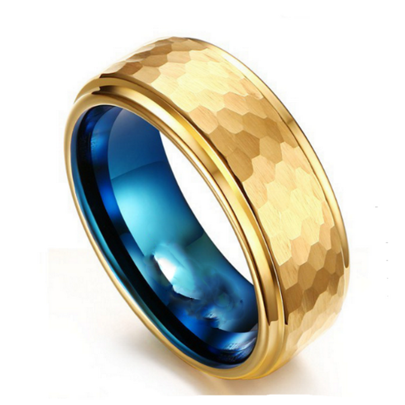Cina Anello unico in carburo di tungsteno bicolore da 8 mm Anello in carburo di tungsteno con bordi in oro e blu martellato Produttori