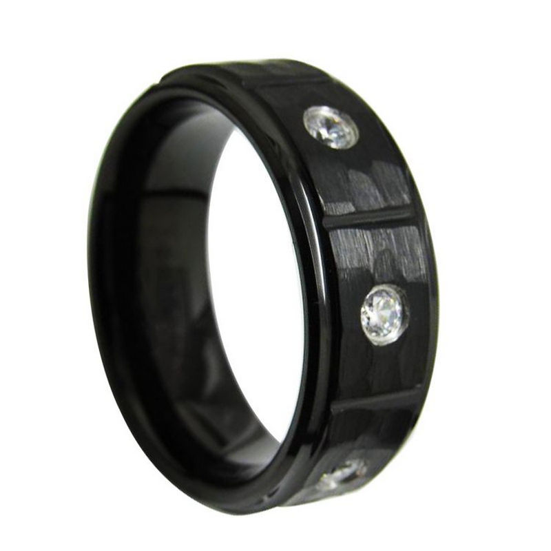 Tungsten Ring in Stock Popular 8mm High polished and Hammered Flat and Step Edges Black Tungsten Carbide Ring with 3 White CZ Stones China Manufacturer