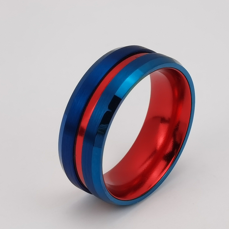 Wolframring auf Lager Beliebte 8 mm hochglanzpolierte und gebürstete flache und abgeschrägte Kanten Blauer Wolframkarbid- und roter Aluminiumring China Hersteller
