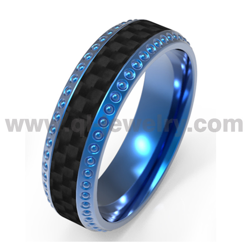 Presentación del exquisito anillo de titanio azul con fibra de carbono negro incrustación de titanio azul de 8 mm y textura a cuadros Anillo de fibra de carbono negro China Fabricante