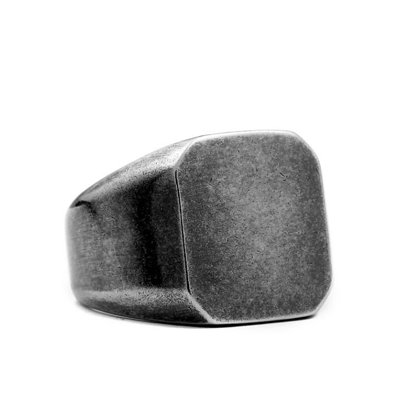 Retro jewelry wholesale fashion men's and women's titanium steel European and American simple plain ancient silver square ring China Manufacturer