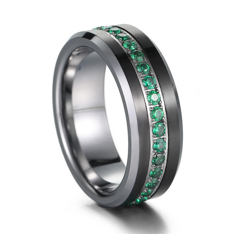 Nuevo diseño de alta calidad Bordes planos y biselados Anillo de carburo de tungsteno con tungsten de piedras verdes CZ Bodas de boda de tungsteno para hombres Fabricante de China