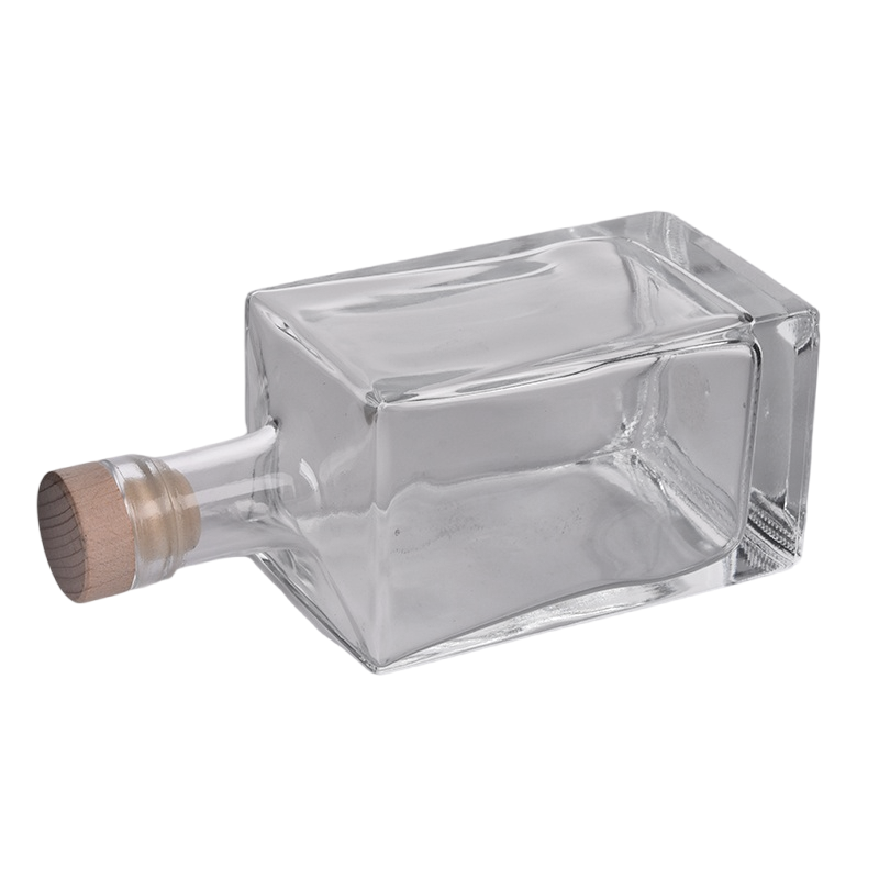 large capacity square clear glass reed diffuser bottle with wooden stopper
