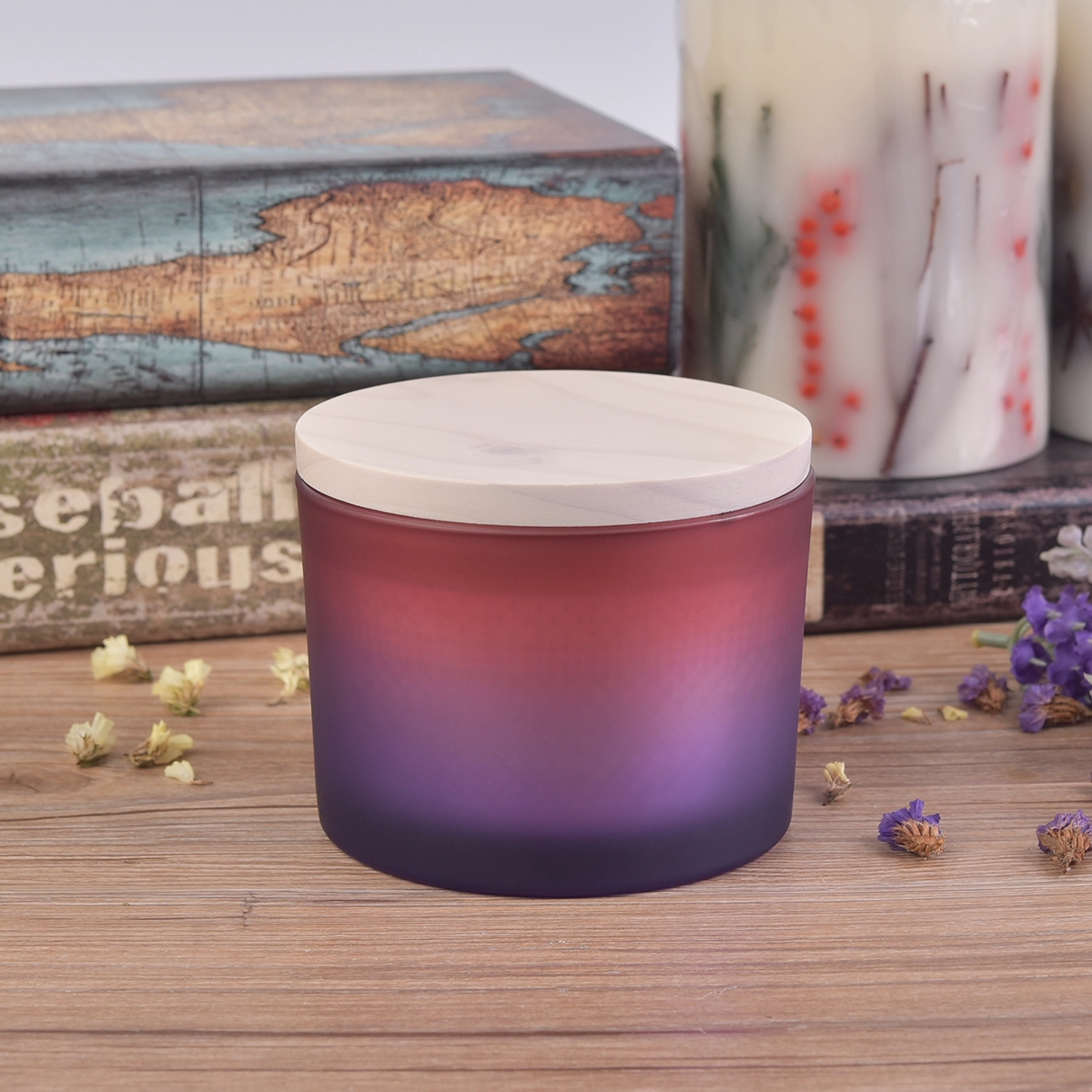 Gradient Color Glass Candle Jar With Lid