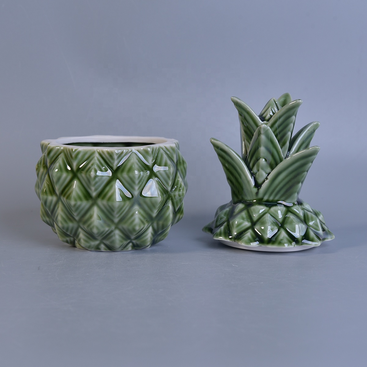 Supplier good price pineapple custom color ceramic candle jar with lid