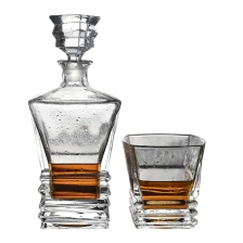 China 5 pieces Old-fashion Lead-free twist crystal Glass whiskey cups Decanter sets manufacturer