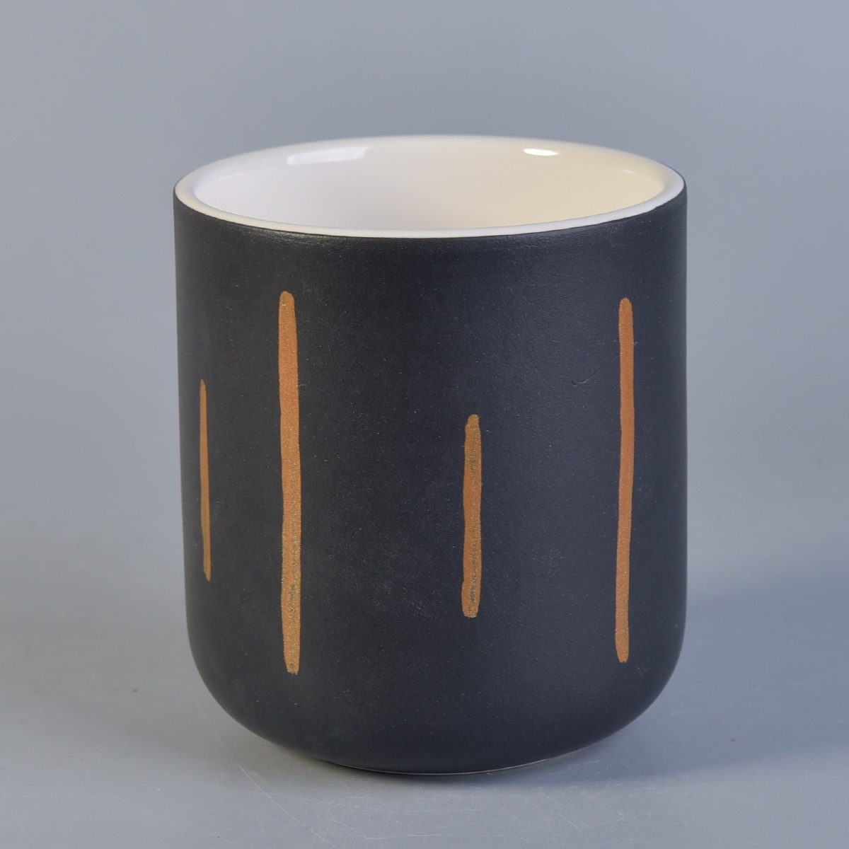 Supplier black empty cylinder ceramic candle holder jars 8oz