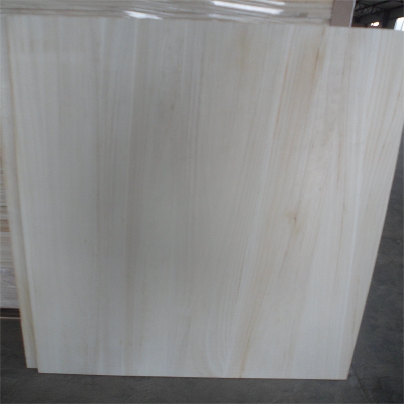 Venta de fábrica Tablero de madera maciza Tablero de Paulownia para muebles