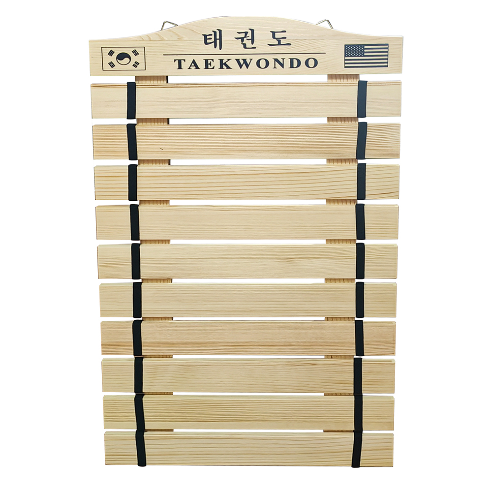 Taekwondo belt shelf in Mongolica Scotch Pine manufacturer