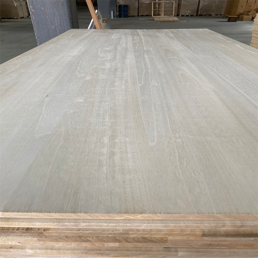 Paneles pegados con bordes de madera de paulownia de 1220x2440 mm para los tableros del gabinete