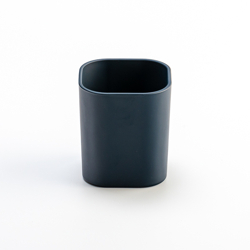 New Arrival Fashionable Matte Color Glass Scented Candle Vessels Wholesaling