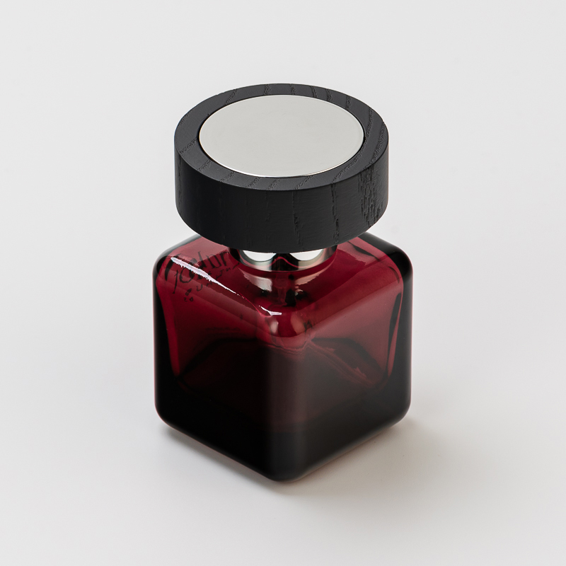 Square Shape Dark Red 50ml Fragrance Glass Perfume Bottle with Round Cap