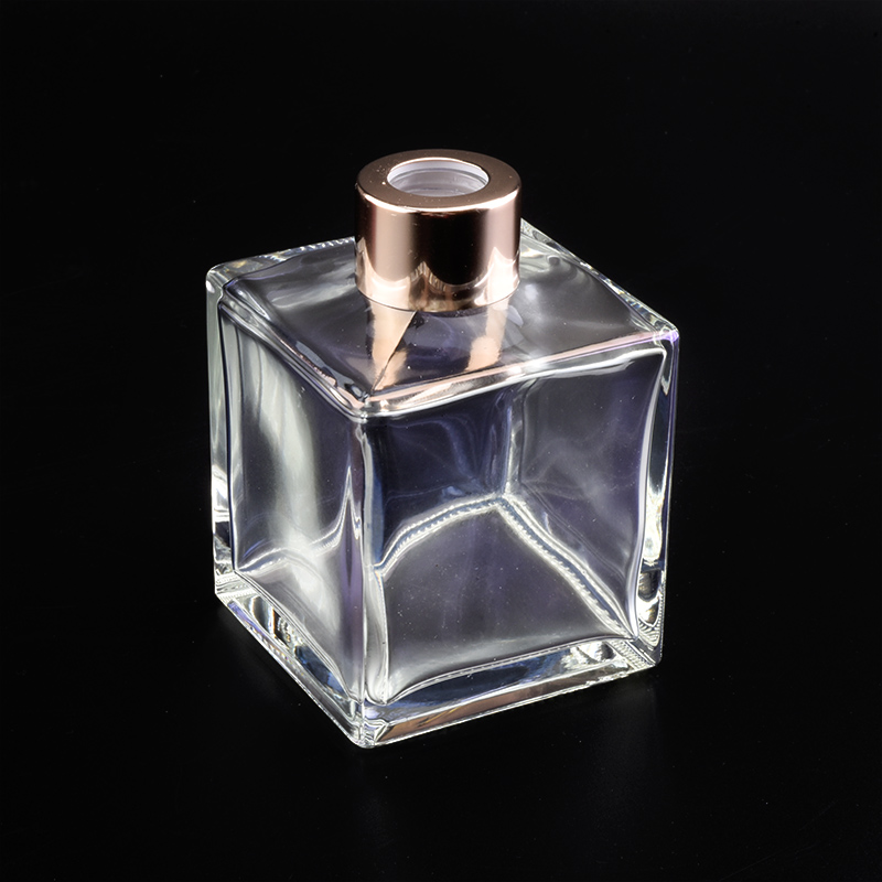Wholesales square transparent glass  perfume bottles diffuser bottles fragrance bottle