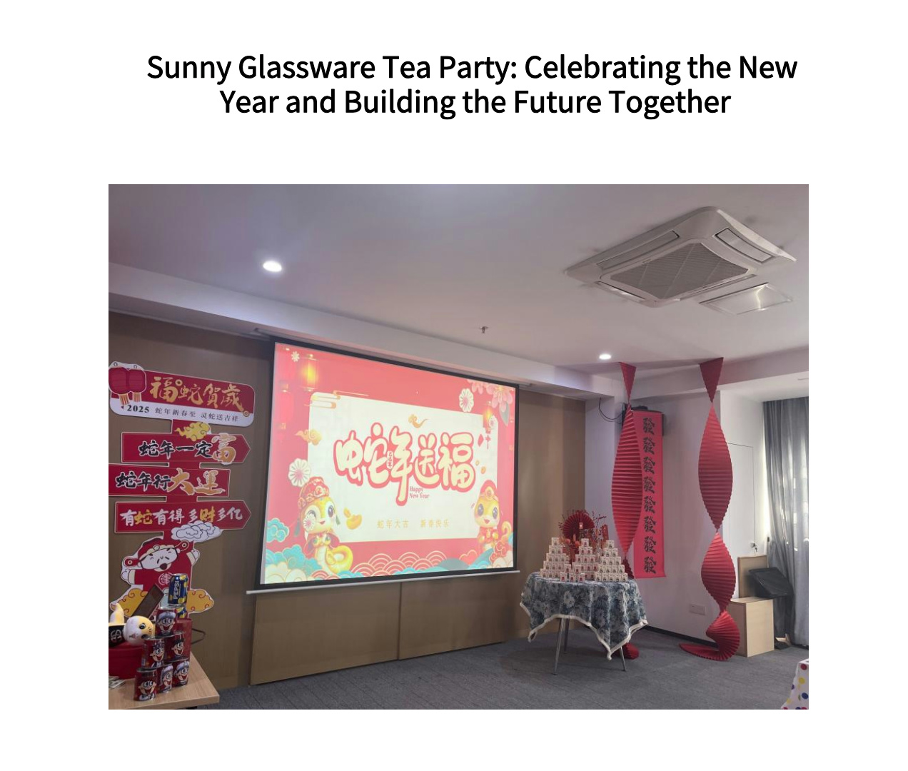 Sunny Glassware Tea Party: Celebrating the New Year and Building the Future Together