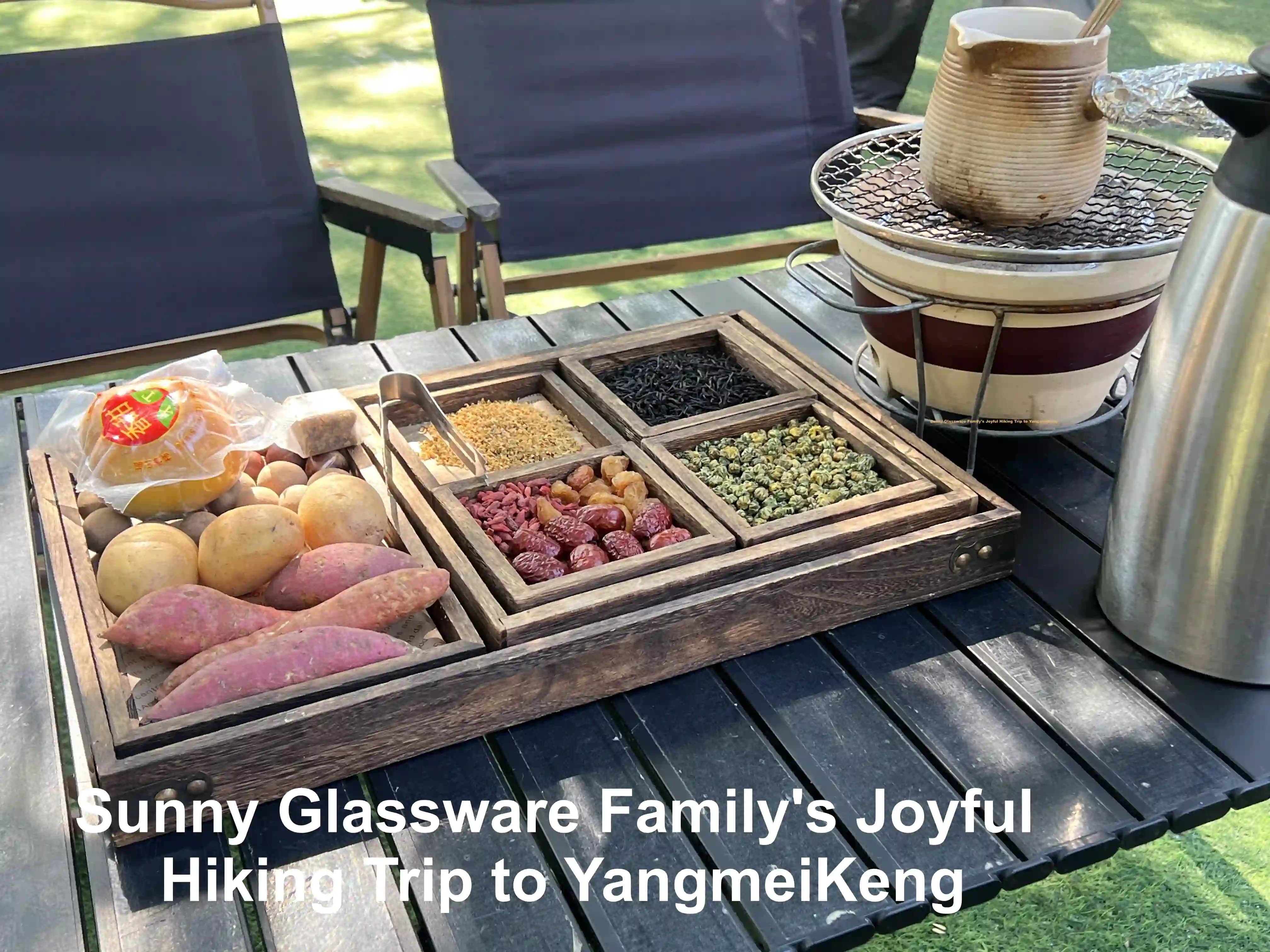 Sunny Glassware Family's Joyful Hiking Trip to YangmeiKeng