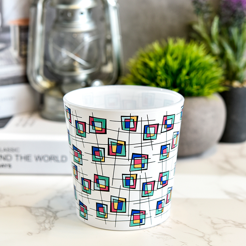 Wholesale geometric art large V-shaped glass candle holders