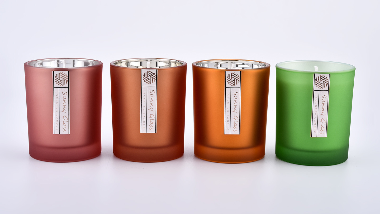 Populär Hot Sale Matte Glossy Finish Färgade Glas Candle Jars 300ml